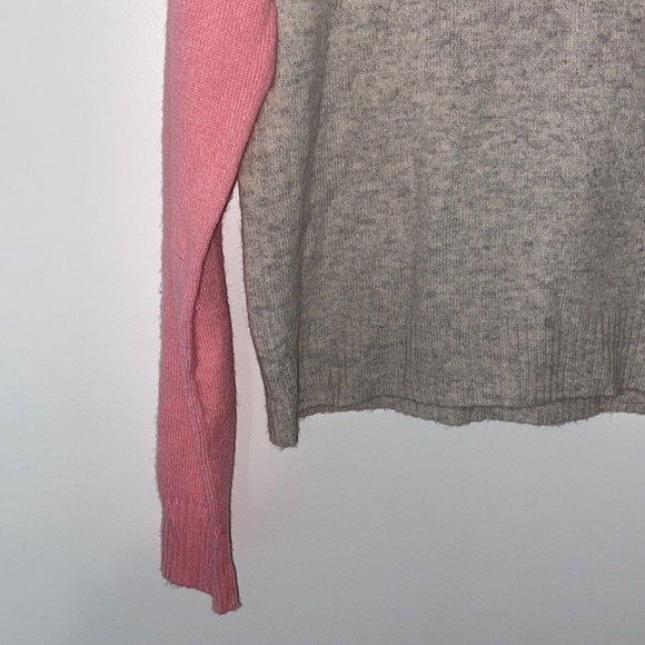 Kokun Cashmere Pink Gray Colorblock Soft Sweater - Picture 3 of 5